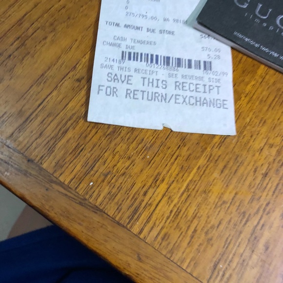 GUCCI STAINLESS STEAL WATCH - Picture 6 of 6